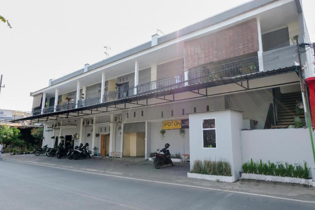 Sawojajar Inn มะลัง ภายนอก รูปภาพ